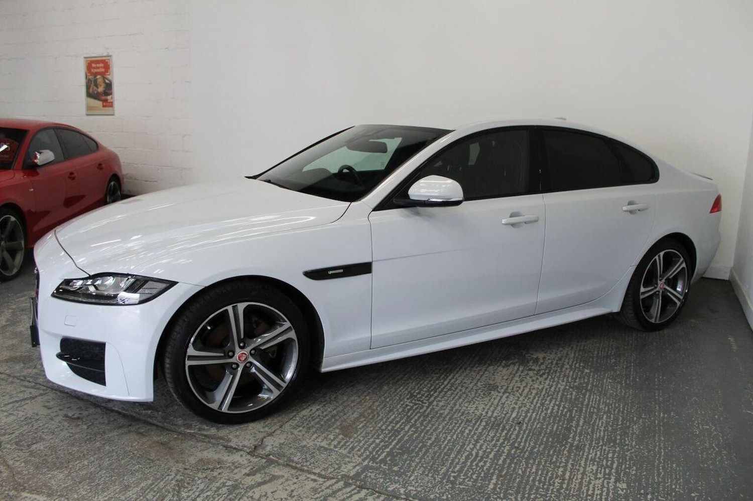 Used Jaguar XF 2015 for sale - 77453365: Photo 5