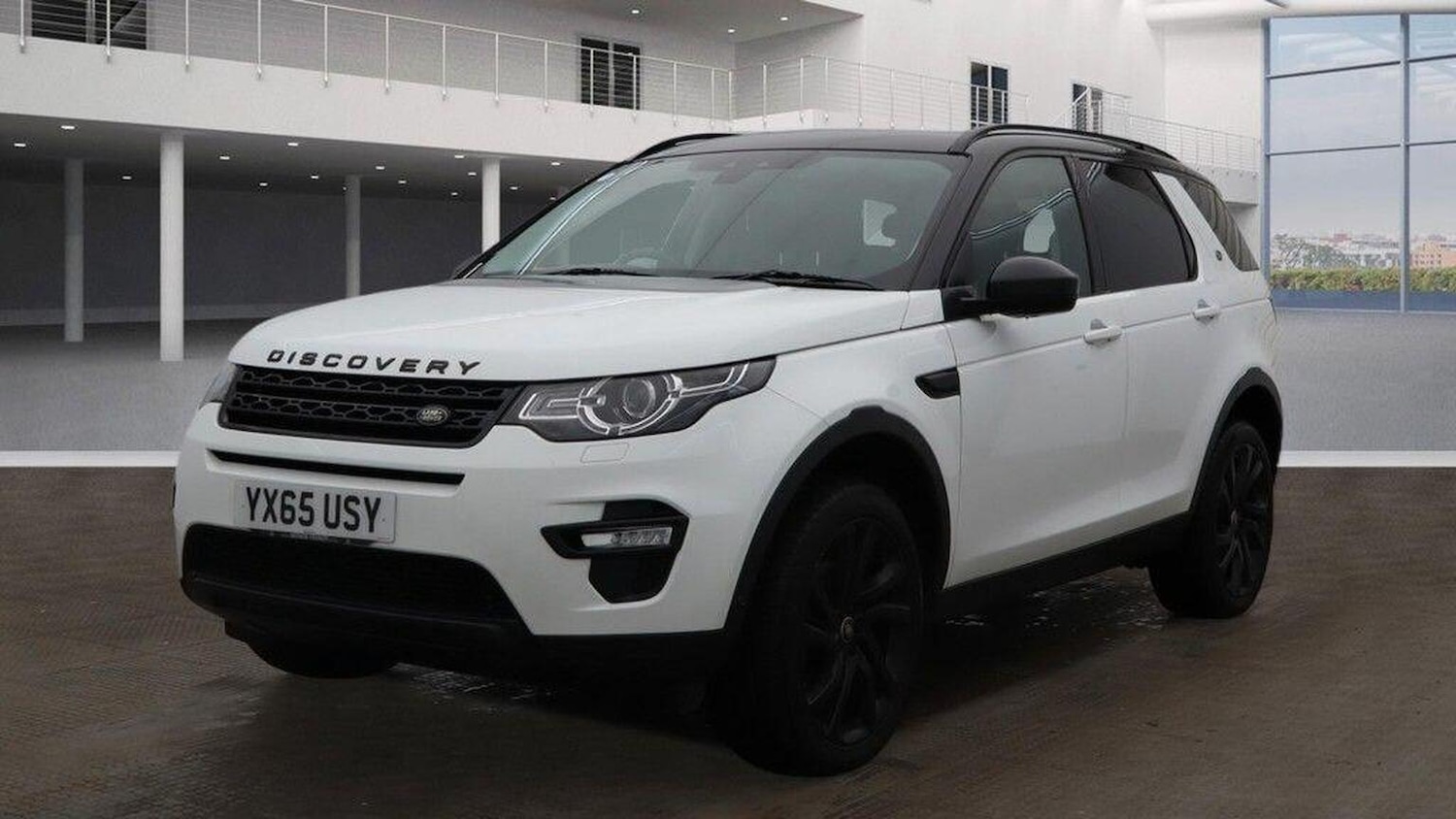 Used Land Rover Discovery Sport 2015 for sale - 77938149: Photo 3
