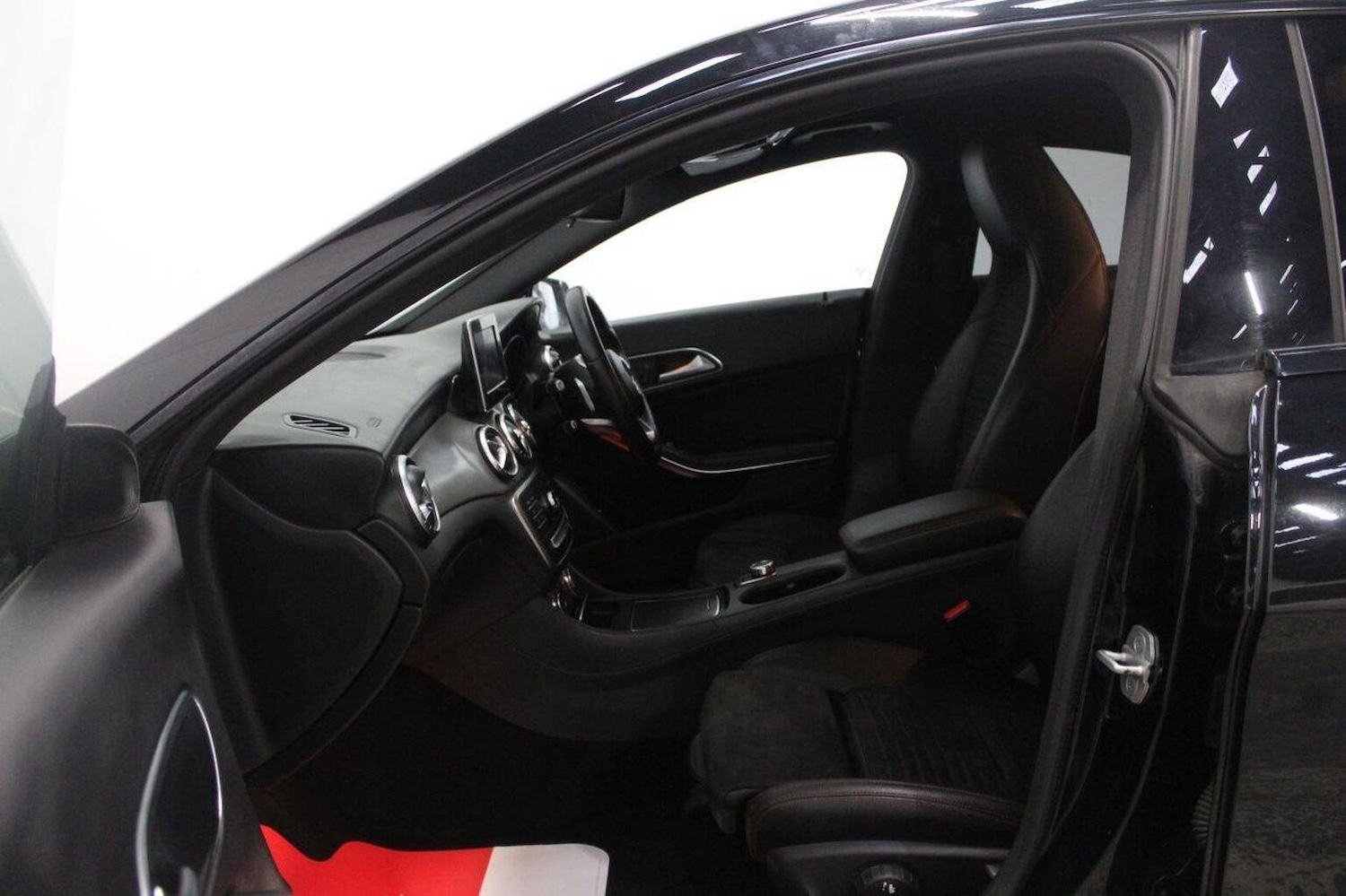 Used Mercedes-Benz CLA 2017 for sale - 77687666: Photo 50