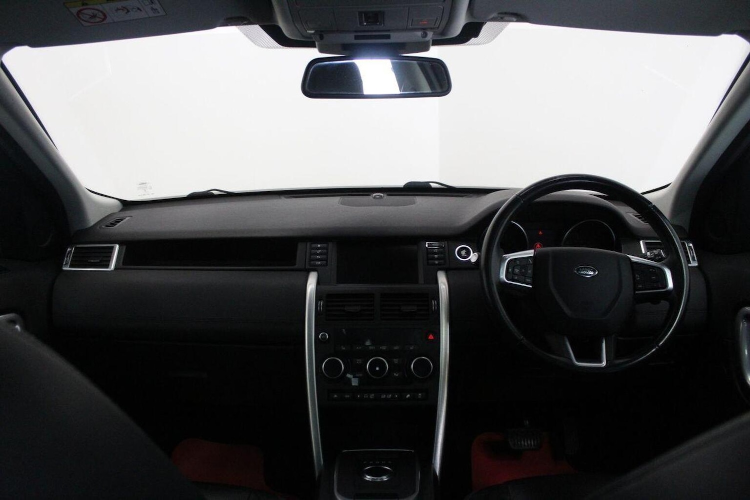 Used Land Rover Discovery Sport 2017 for sale - 76656096: Photo 33