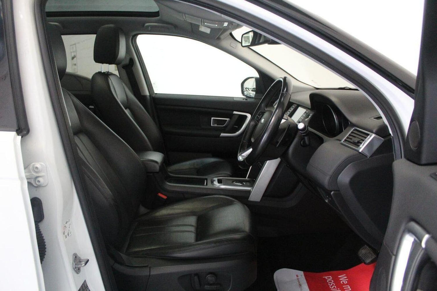 Used Land Rover Discovery Sport 2017 for sale - 76656096: Photo 34