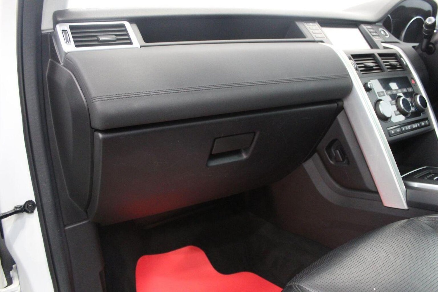 Used Land Rover Discovery Sport 2017 for sale - 76656096: Photo 35