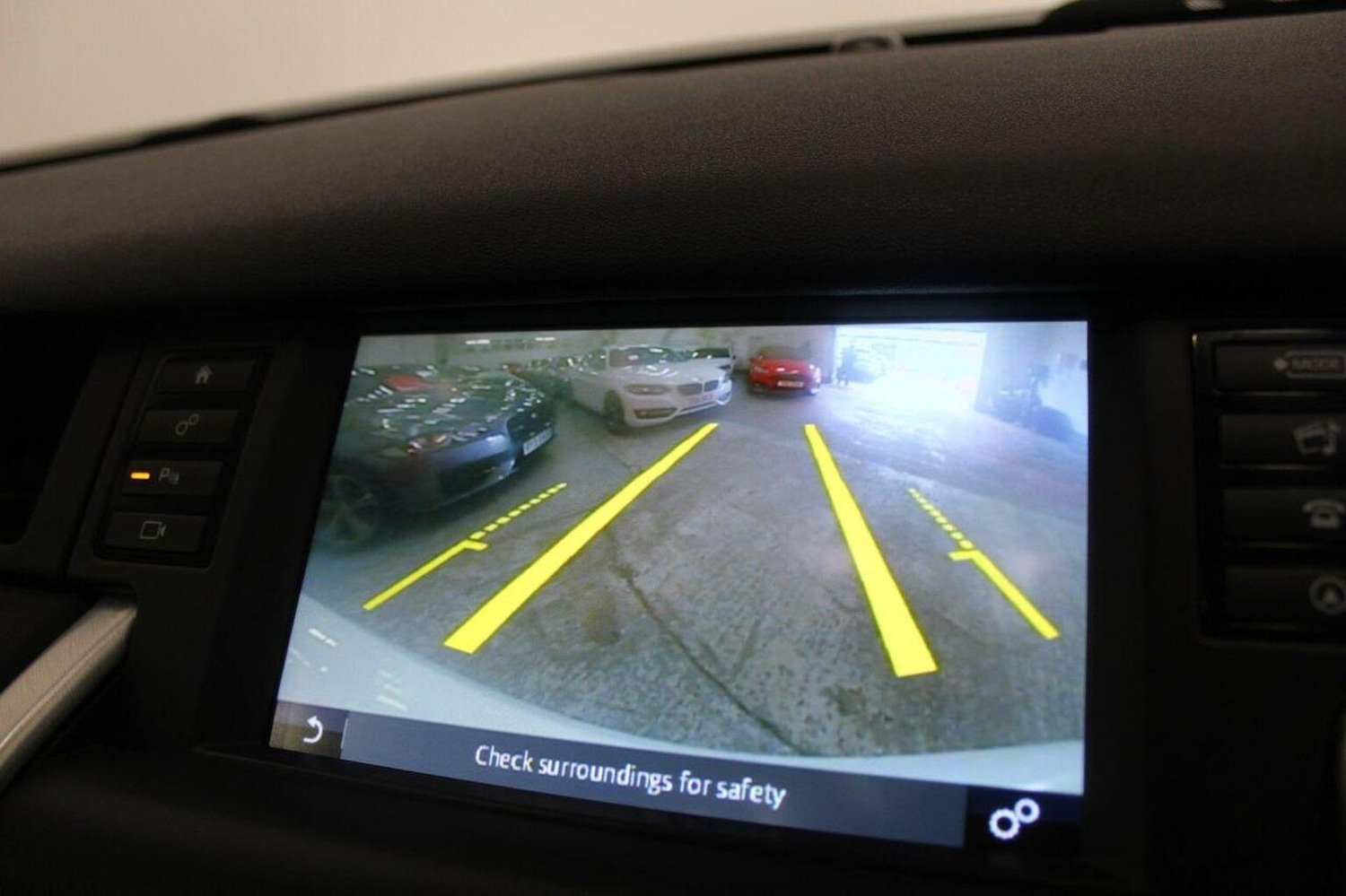 Used Land Rover Discovery Sport 2017 for sale - 76656096: Photo 45