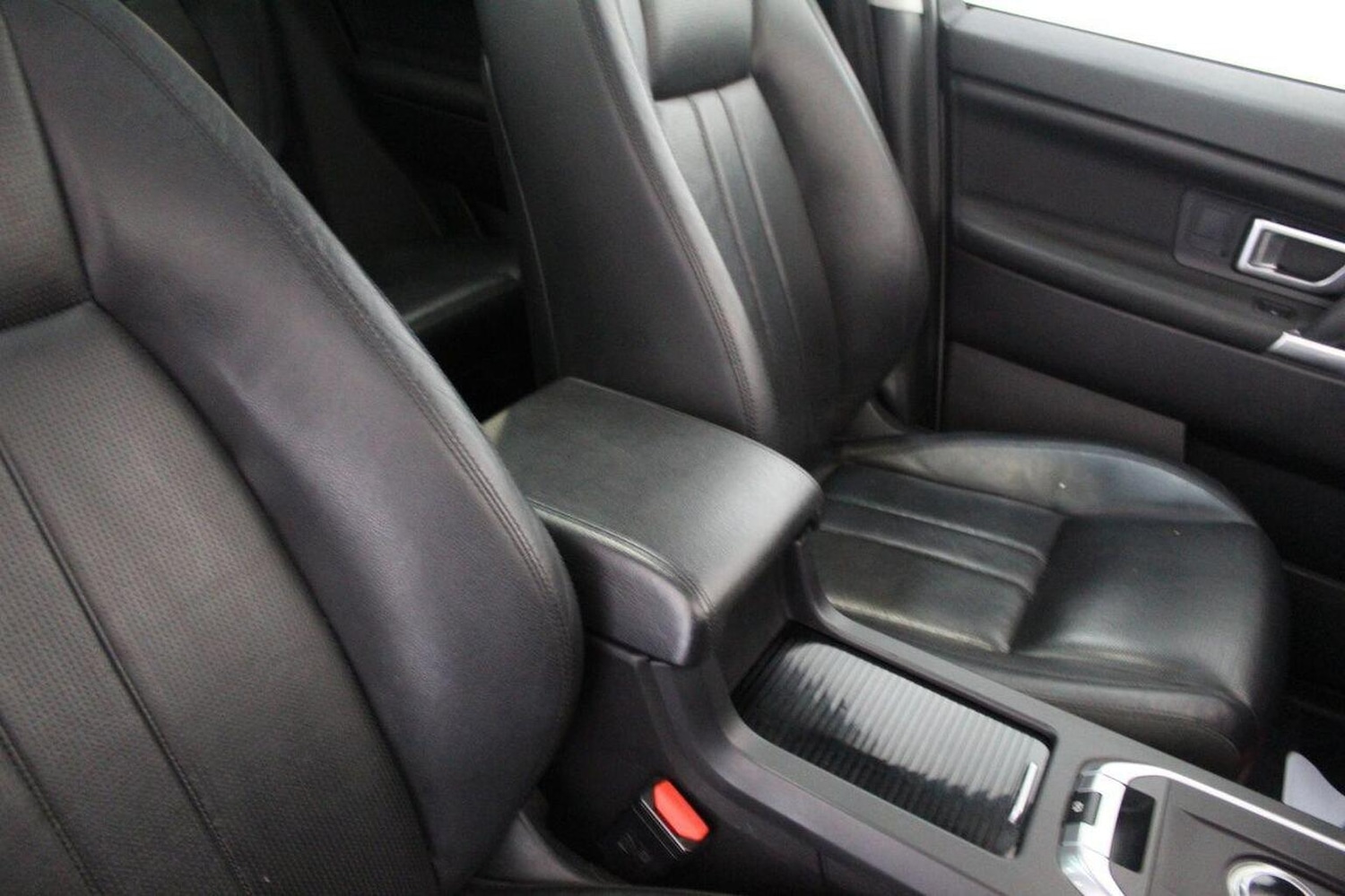 Used Land Rover Discovery Sport 2017 for sale - 76656096: Photo 49