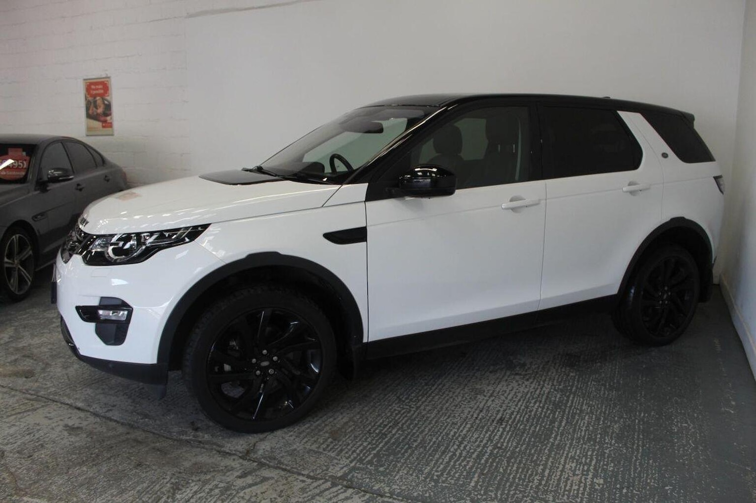 Used Land Rover Discovery Sport 2017 for sale - 76656096: Photo 5