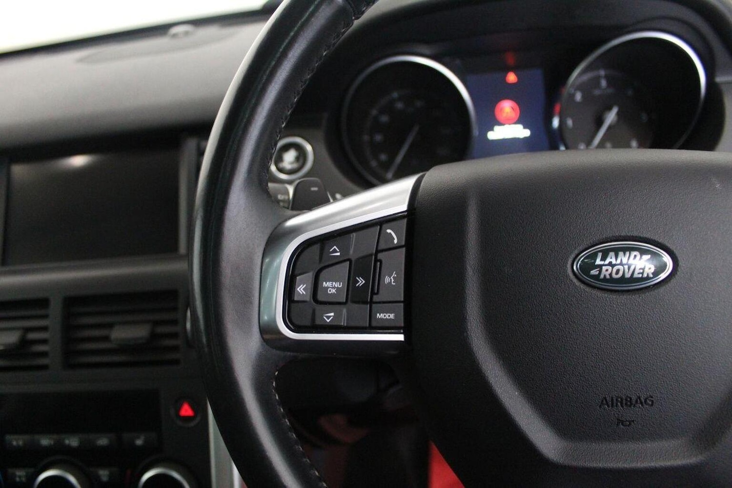 Used Land Rover Discovery Sport 2017 for sale - 76656096: Photo 52