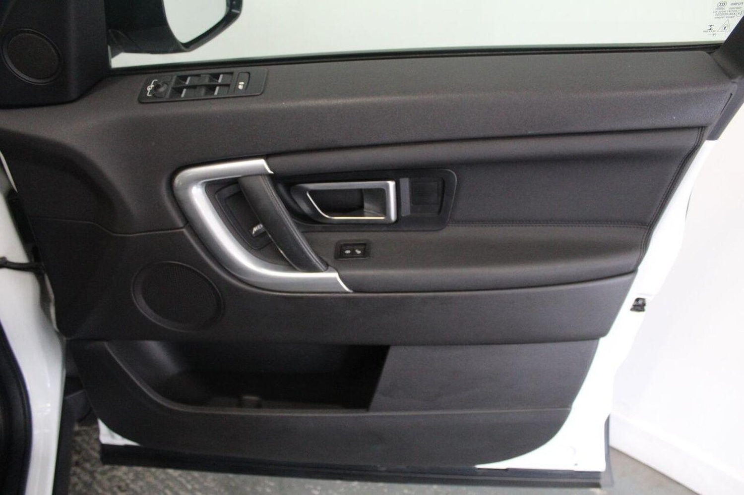 Used Land Rover Discovery Sport 2017 for sale - 76656096: Photo 55