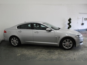 Used Jaguar XF 2015 for sale - 75587230: Photo