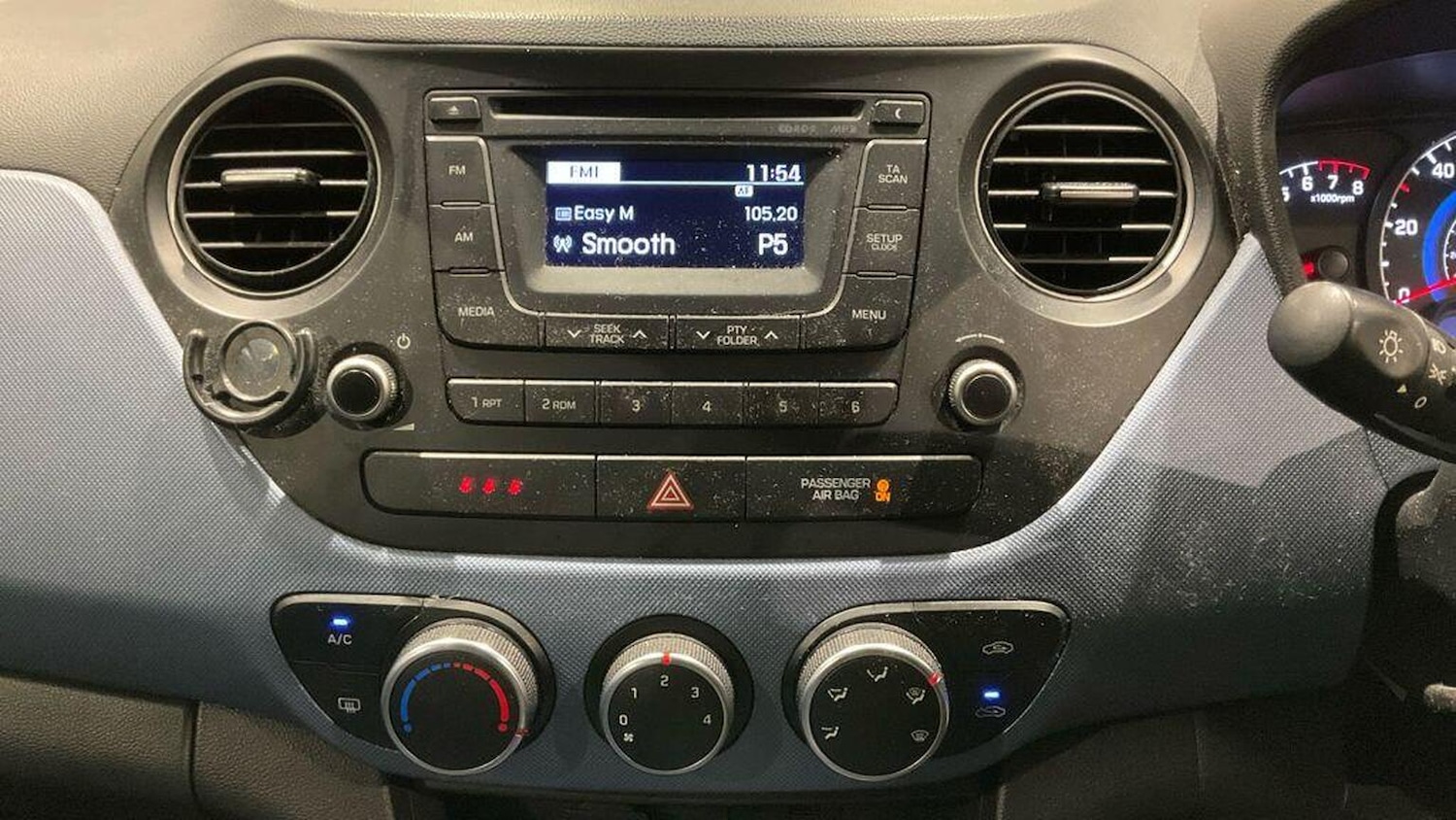 Used Hyundai i10 2015 for sale - 76758869: Photo 17