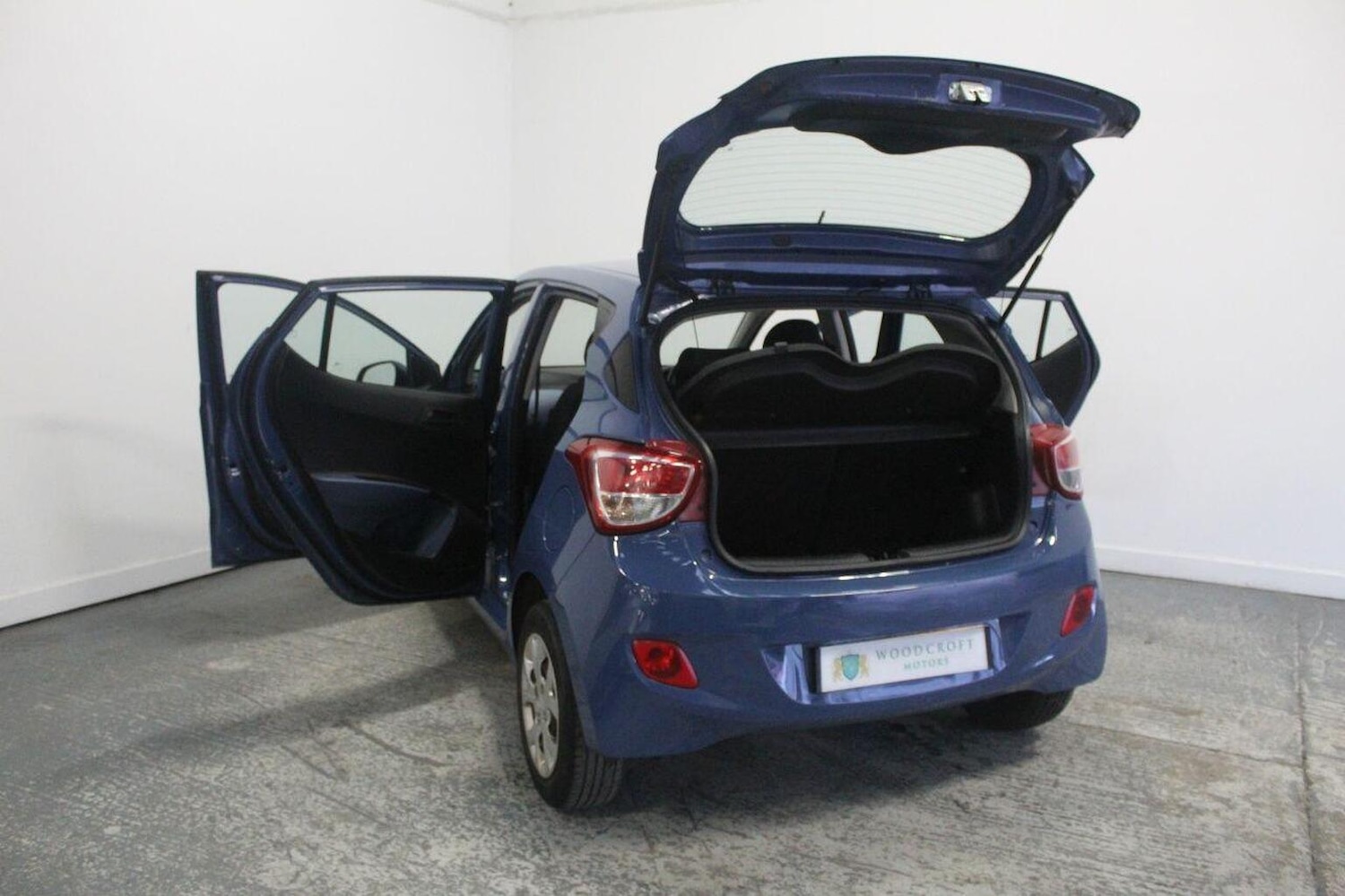 Used Hyundai i10 2015 for sale - 76758869: Photo 19