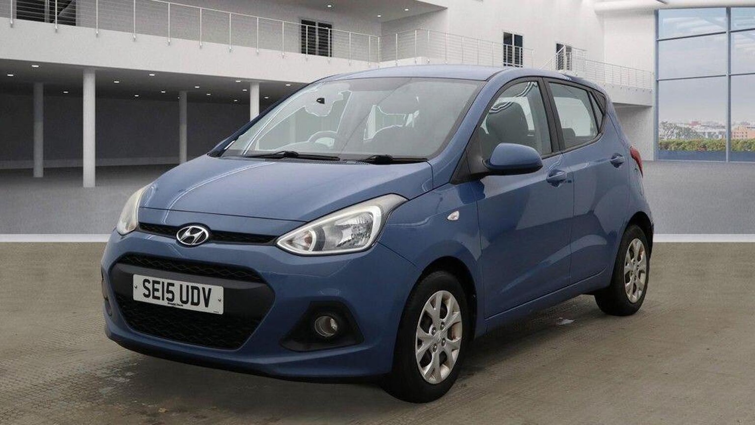 Used Hyundai i10 2015 for sale - 76758869: Photo 2