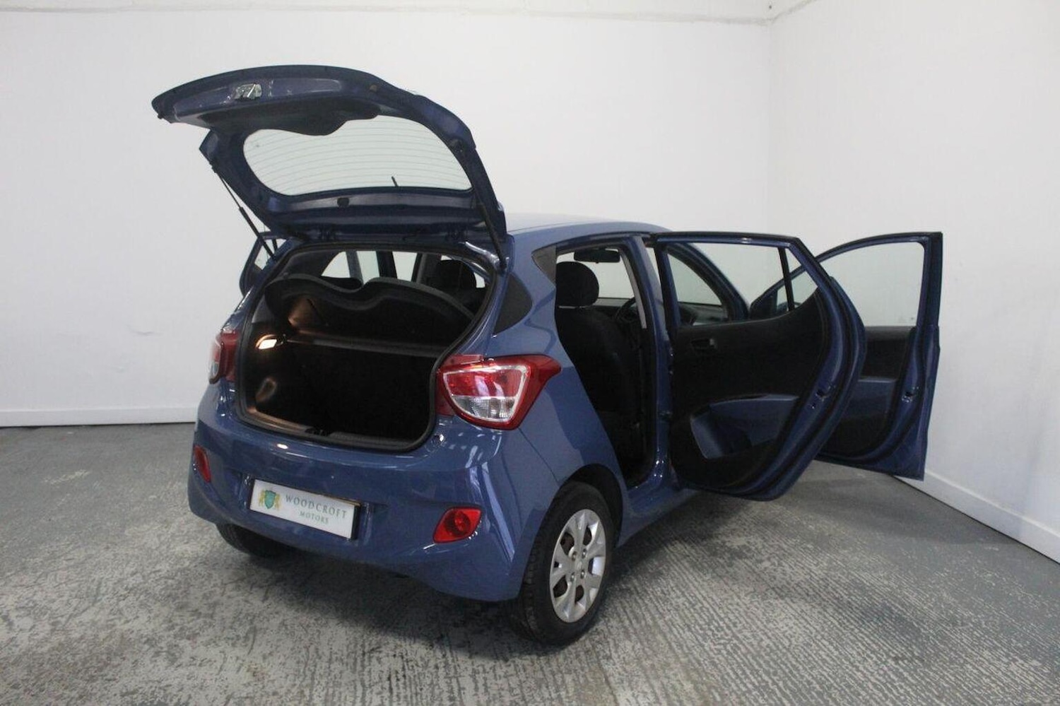 Used Hyundai i10 2015 for sale - 76758869: Photo 20