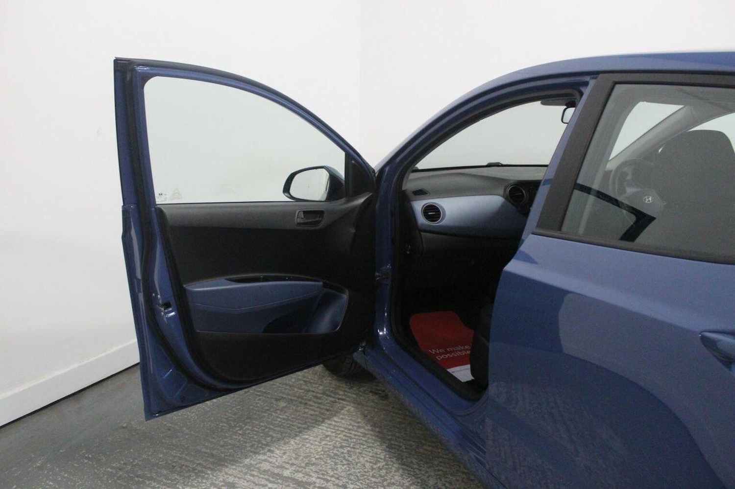 Used Hyundai i10 2015 for sale - 76758869: Photo 25