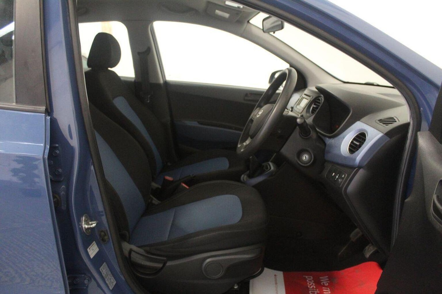 Used Hyundai i10 2015 for sale - 76758869: Photo 28