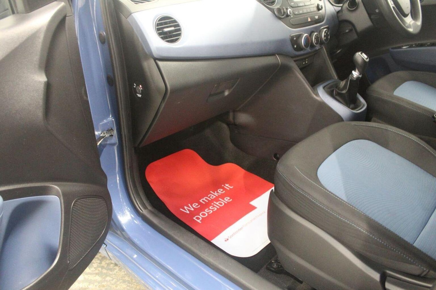 Used Hyundai i10 2015 for sale - 76758869: Photo 30