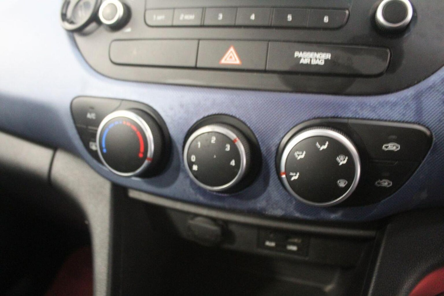 Used Hyundai i10 2015 for sale - 76758869: Photo 37