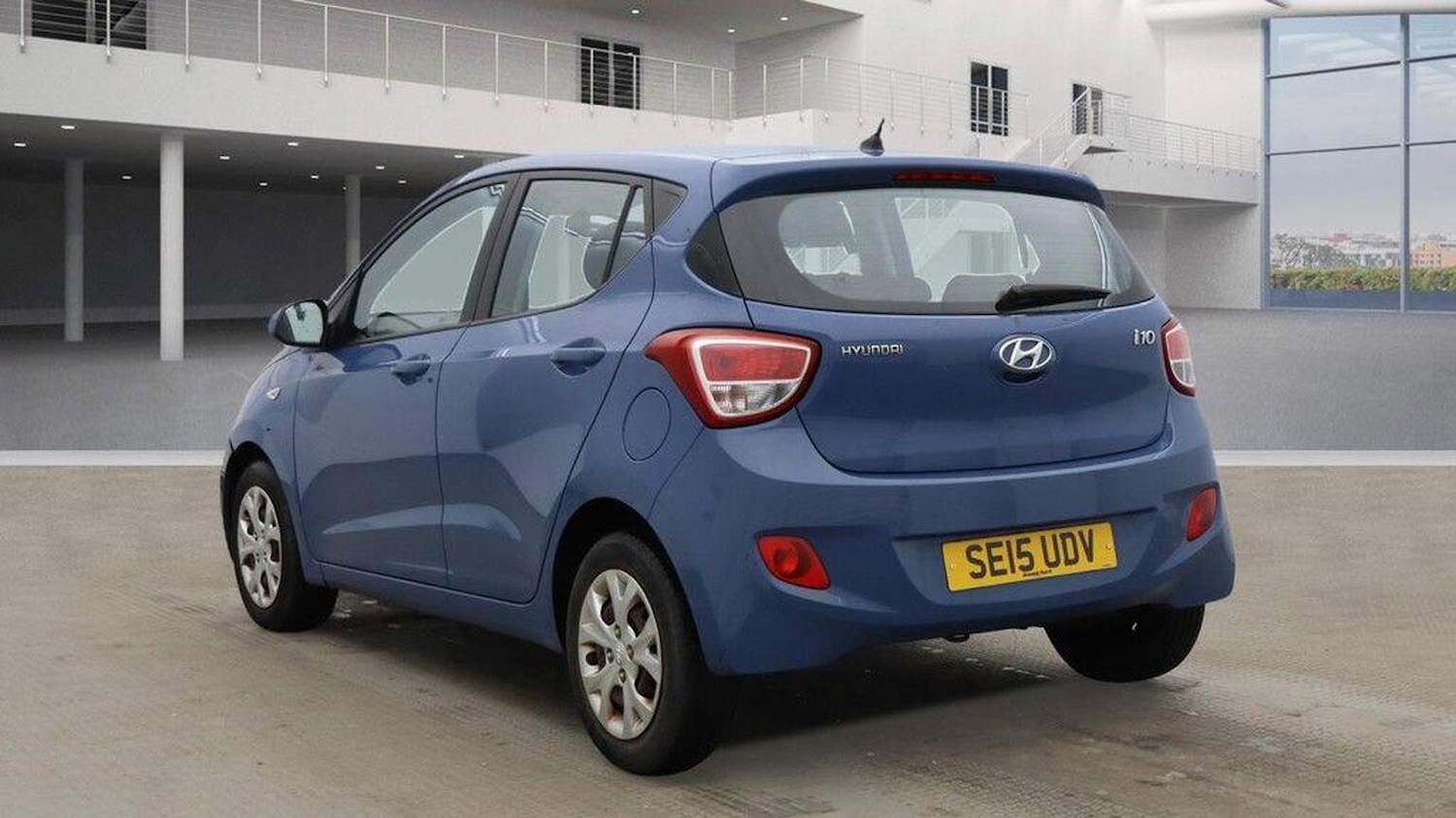 Used Hyundai i10 2015 for sale - 76758869: Photo 4