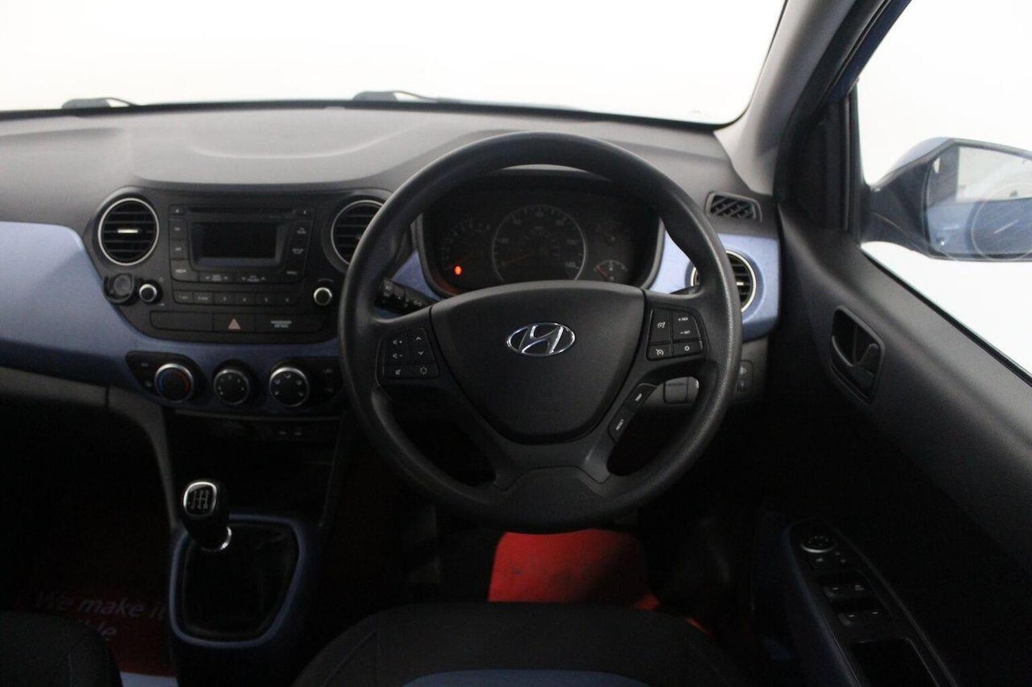 Used Hyundai i10 2015 for sale - 76758869: Photo 40