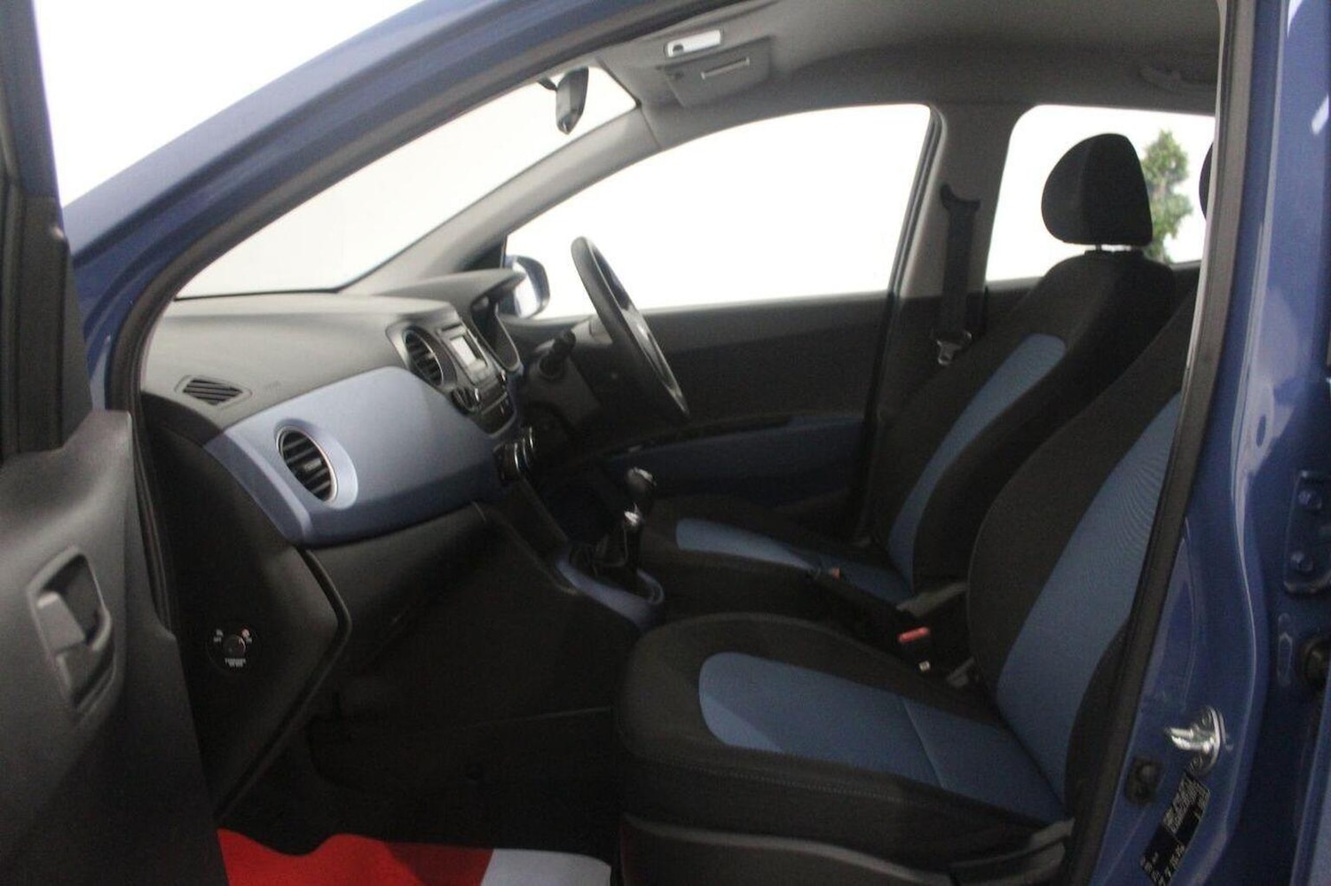 Used Hyundai i10 2015 for sale - 76758869: Photo 46