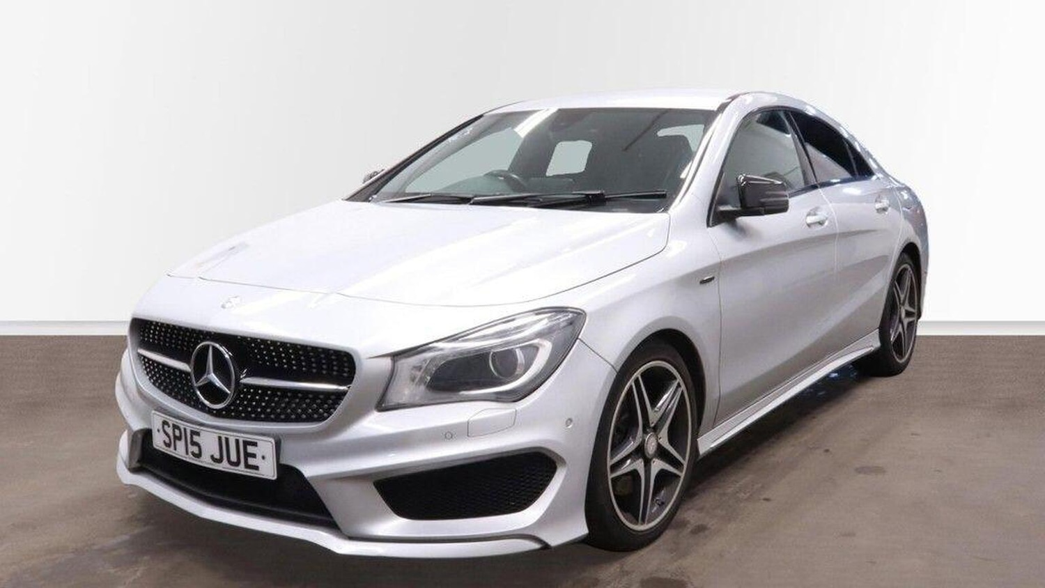Used Mercedes-Benz CLA 2015 for sale - 77135891: Photo 2