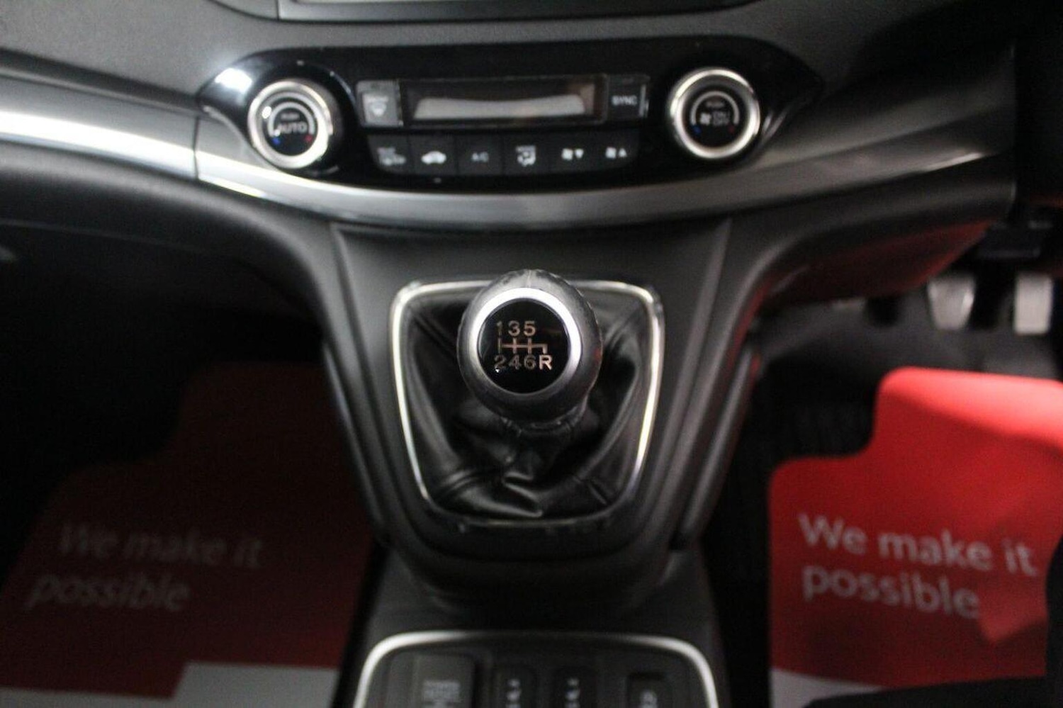 Used Honda CR-V 2015 for sale - 77937873: Photo 40