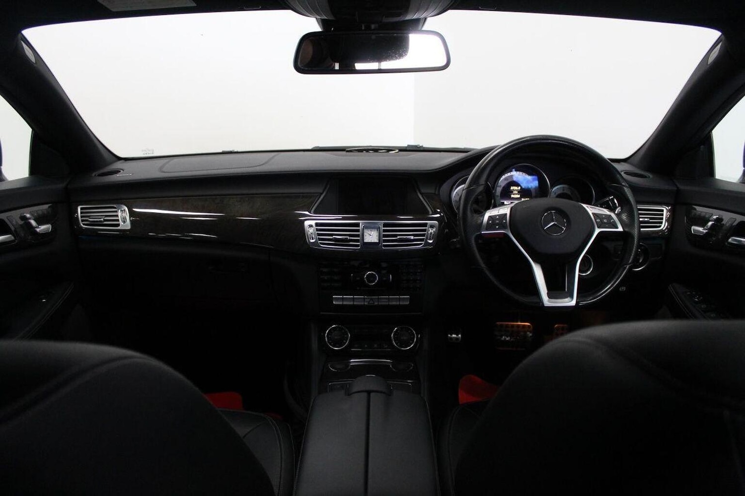 Used Mercedes-Benz CLS 2011 for sale - 78168812: Photo 30