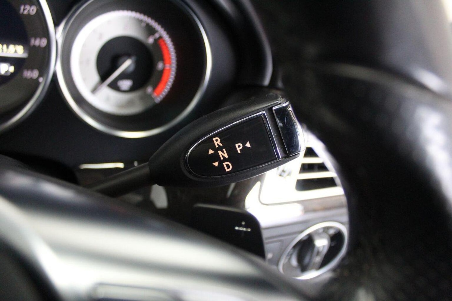 Used Mercedes-Benz CLS 2011 for sale - 78168812: Photo 49