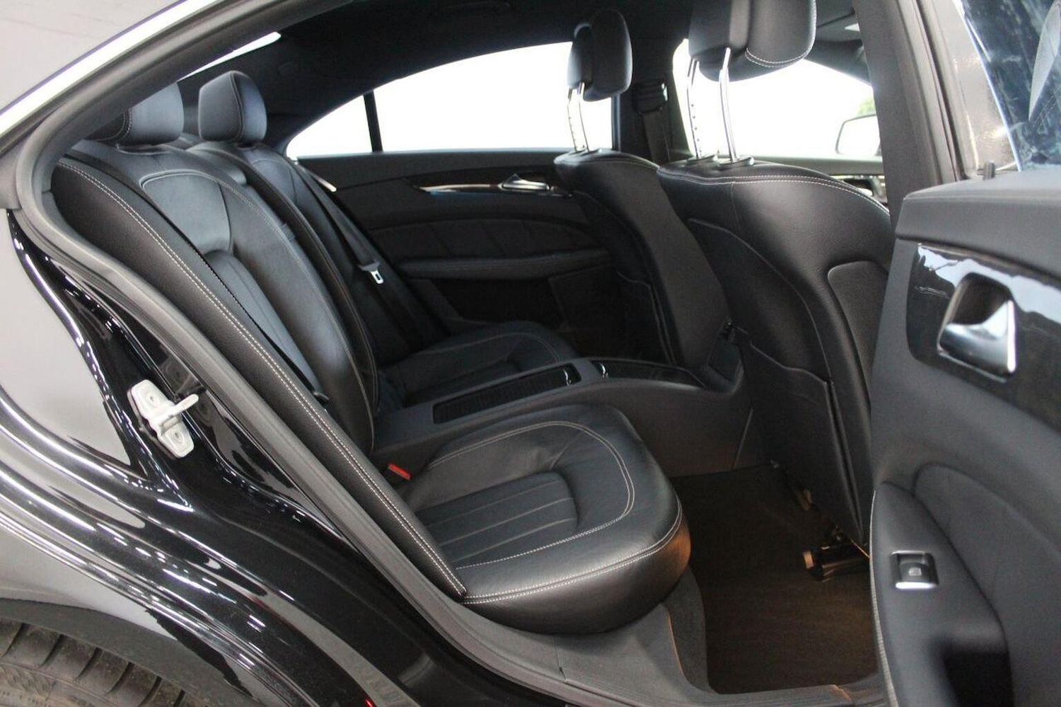 Used Mercedes-Benz CLS 2011 for sale - 78168812: Photo 56