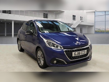 Used Peugeot 208 2016 for sale - 77400002: Photo