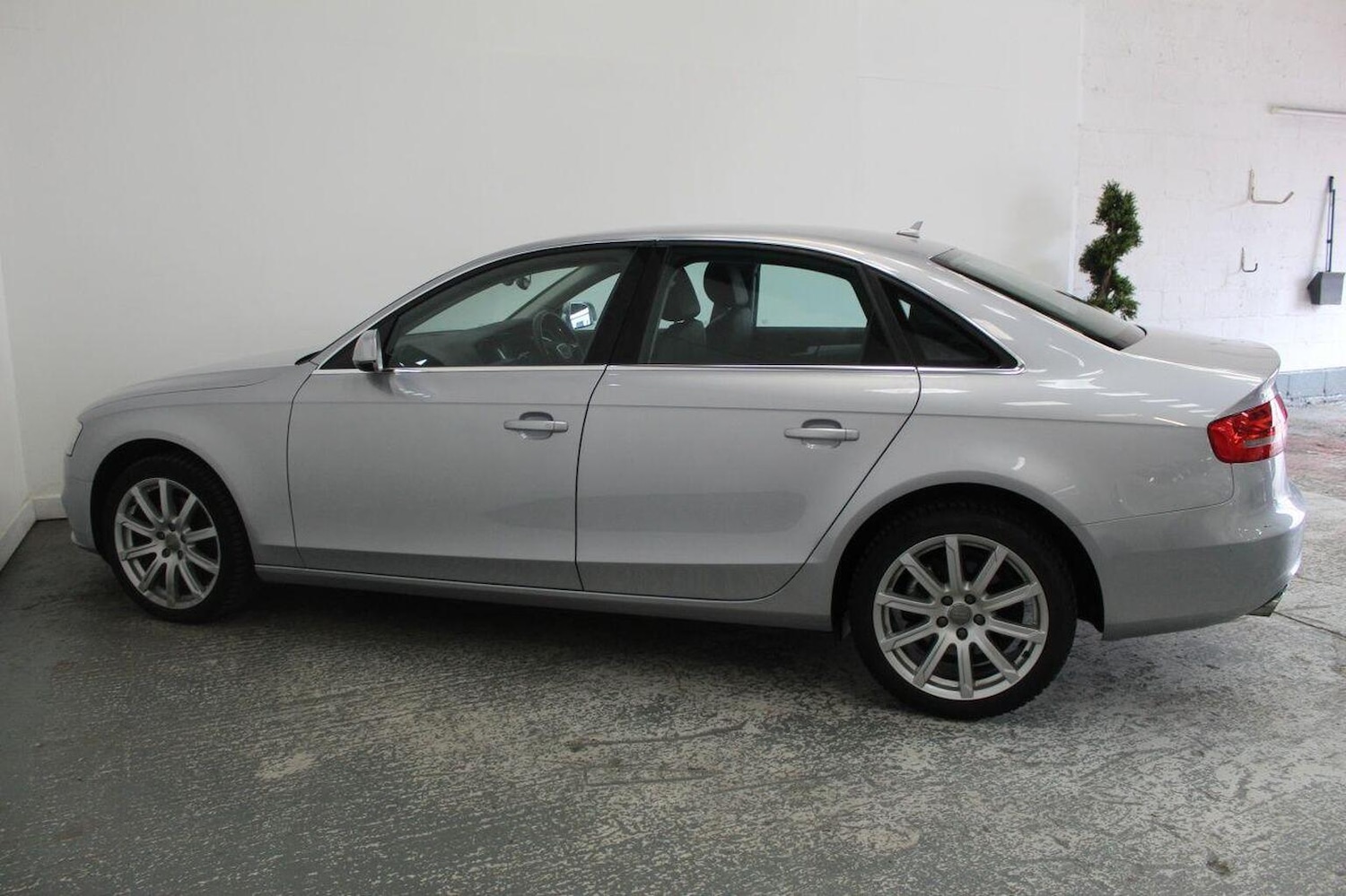 Used Audi A4 2014 for sale - 77069095: Photo 10