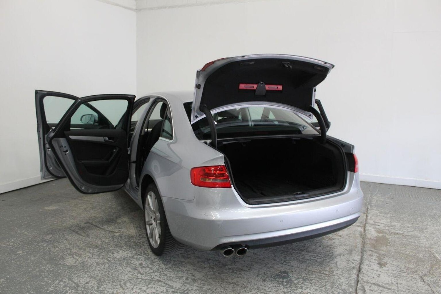 Used Audi A4 2014 for sale - 77069095: Photo 21