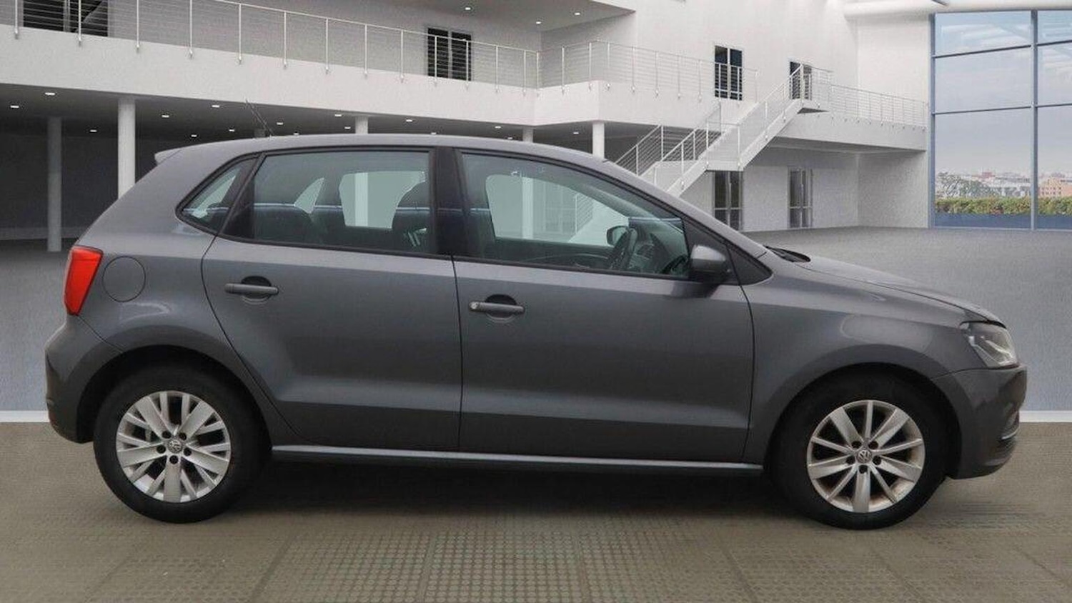 Used Volkswagen Polo 2016 for sale - 77709058: Photo 9