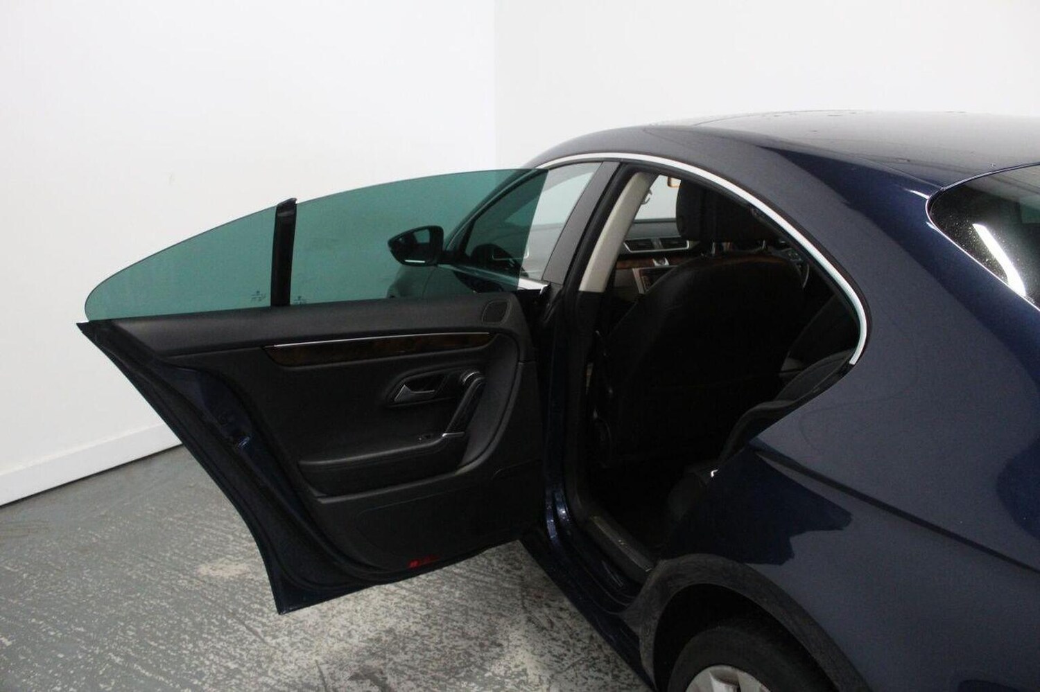 Used Volkswagen CC 2014 for sale - 77464989: Photo 25