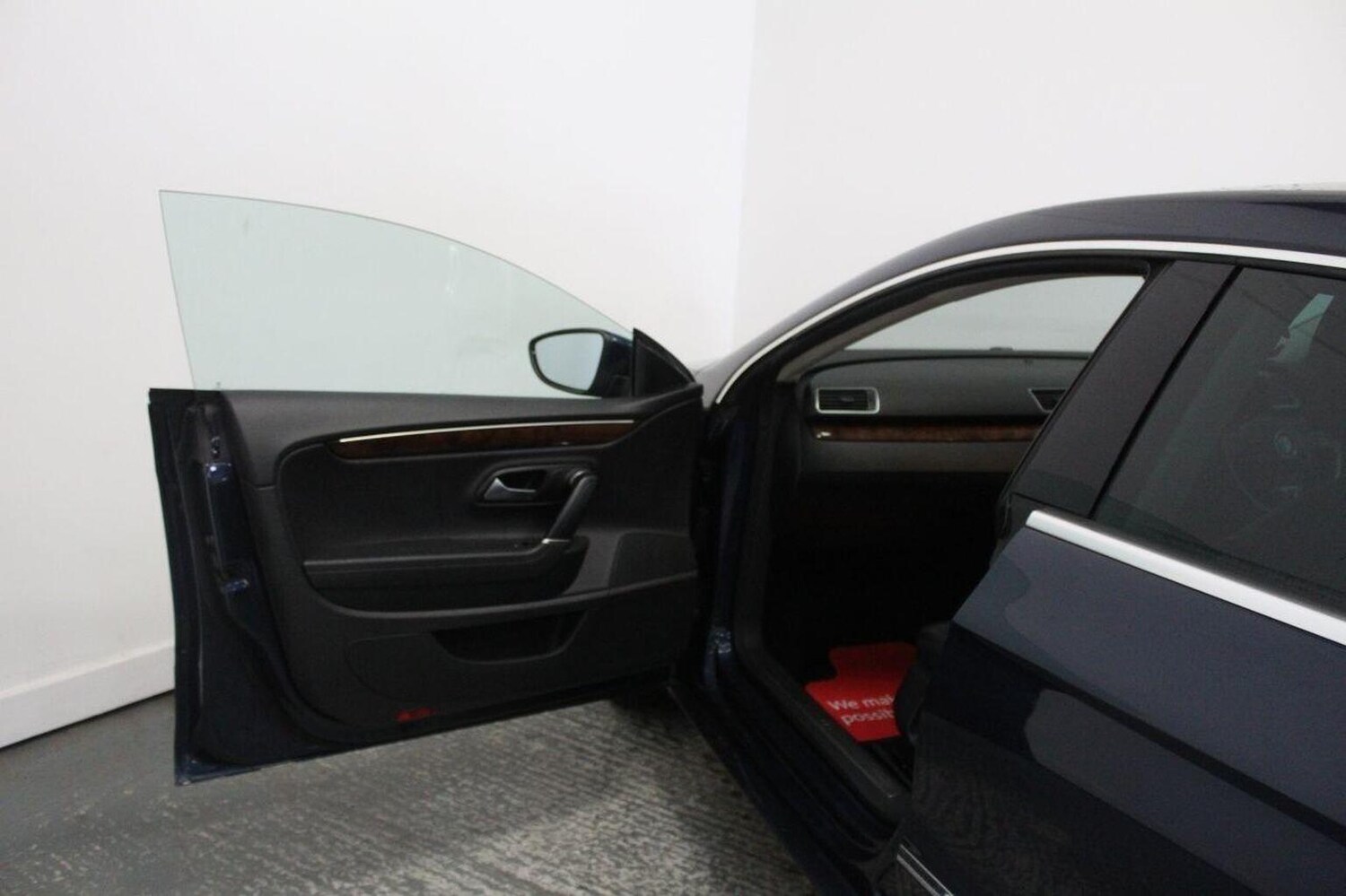 Used Volkswagen CC 2014 for sale - 77464989: Photo 26