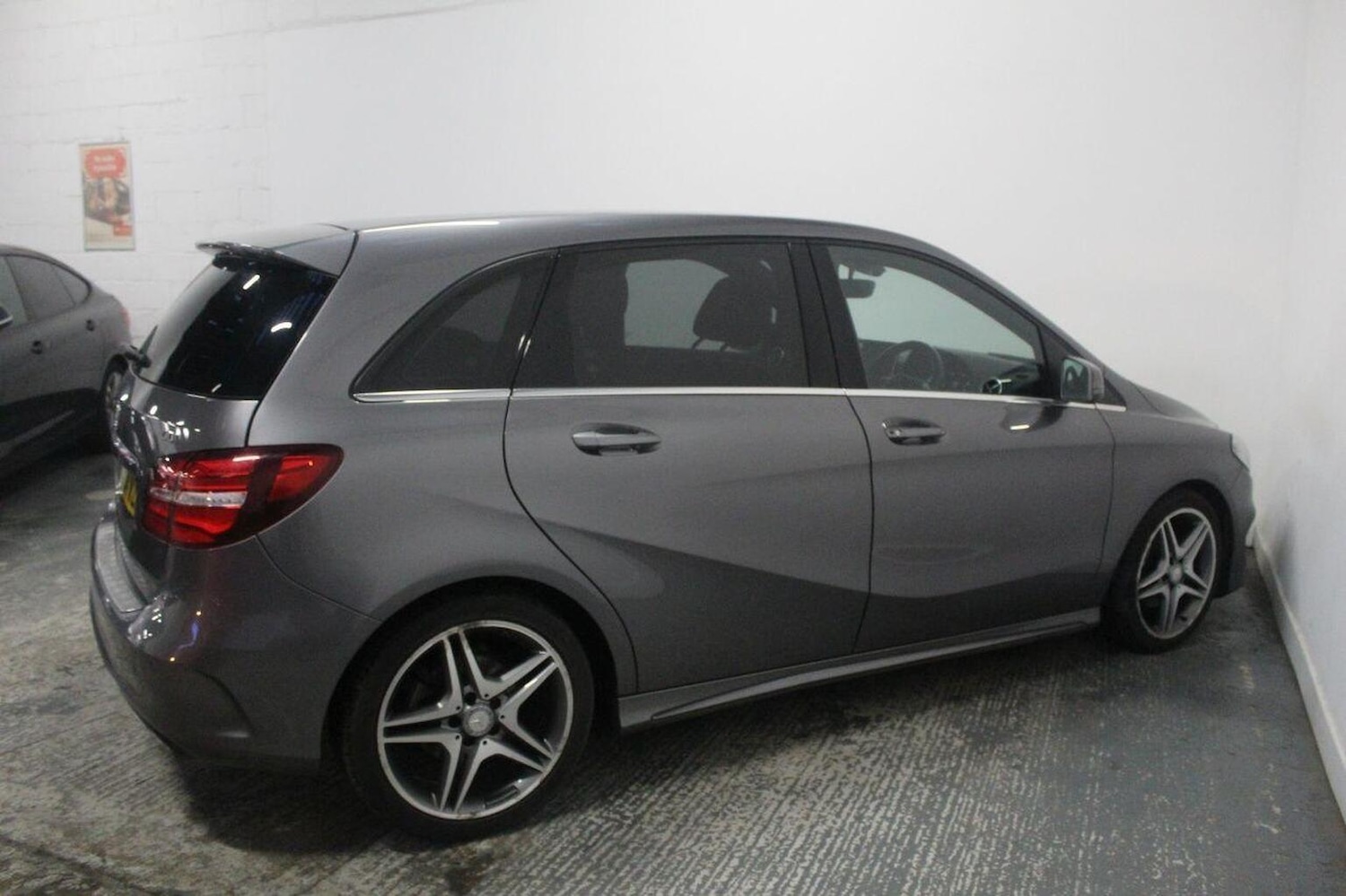 Used Mercedes-Benz B Class 2015 for sale - 77937927: Photo 11