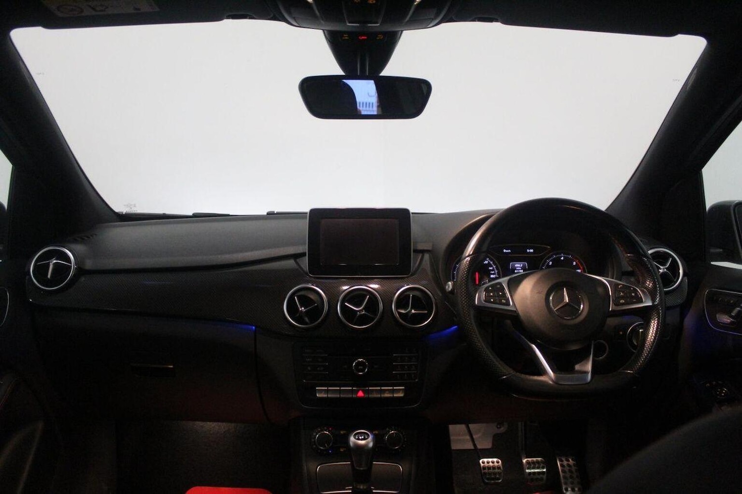 Used Mercedes-Benz B Class 2015 for sale - 77937927: Photo 26