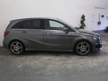 Used Mercedes-Benz B Class 2015 for sale - 77937927: Photo