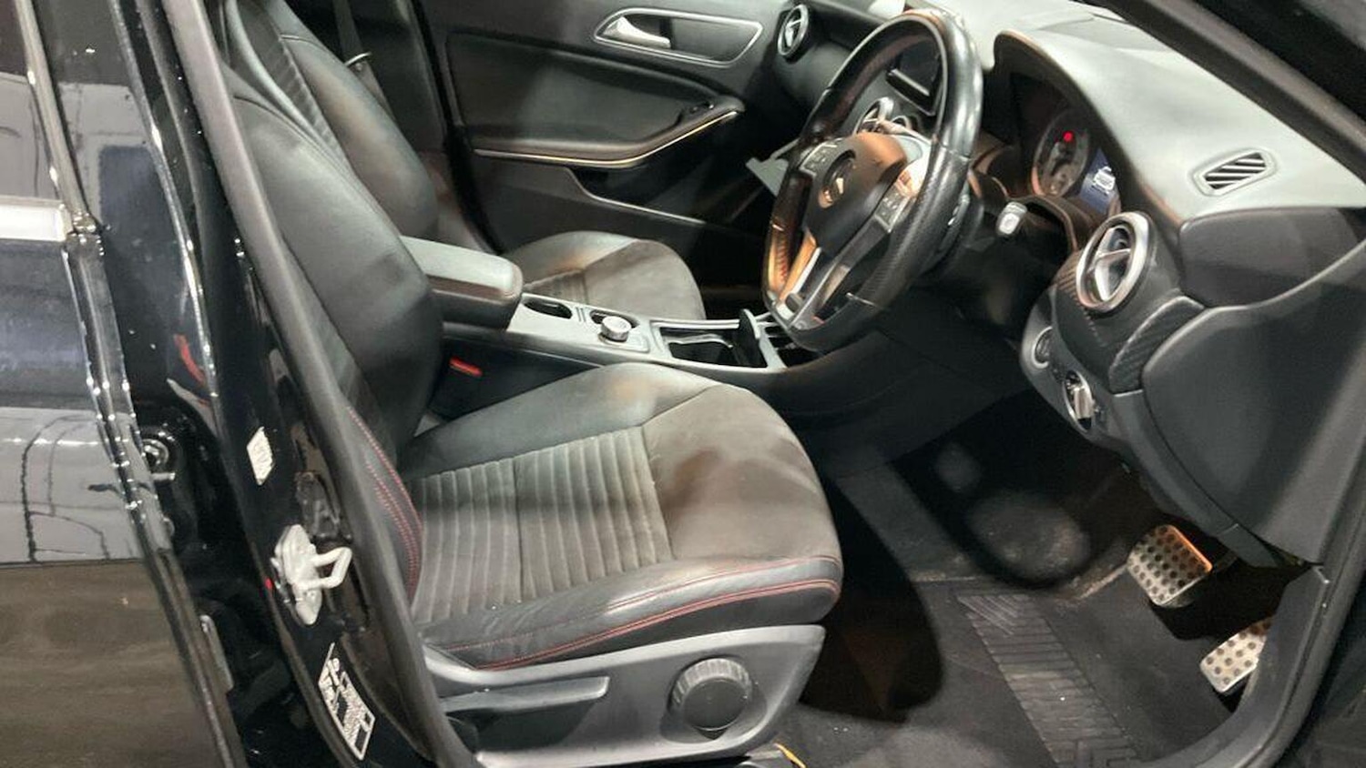 Used Mercedes-Benz A-Class 2015 for sale - 77319797: Photo 14