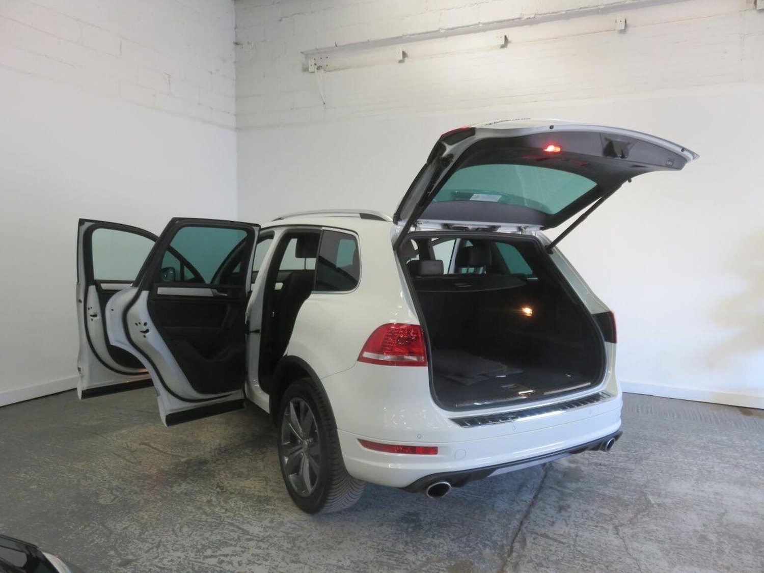 Used Volkswagen Touareg 2013 for sale - 76527388: Photo 22
