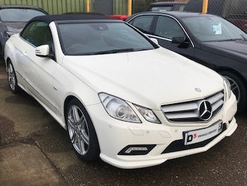 Used Mercedes-Benz E Class 2011 for sale - 76332422: Photo