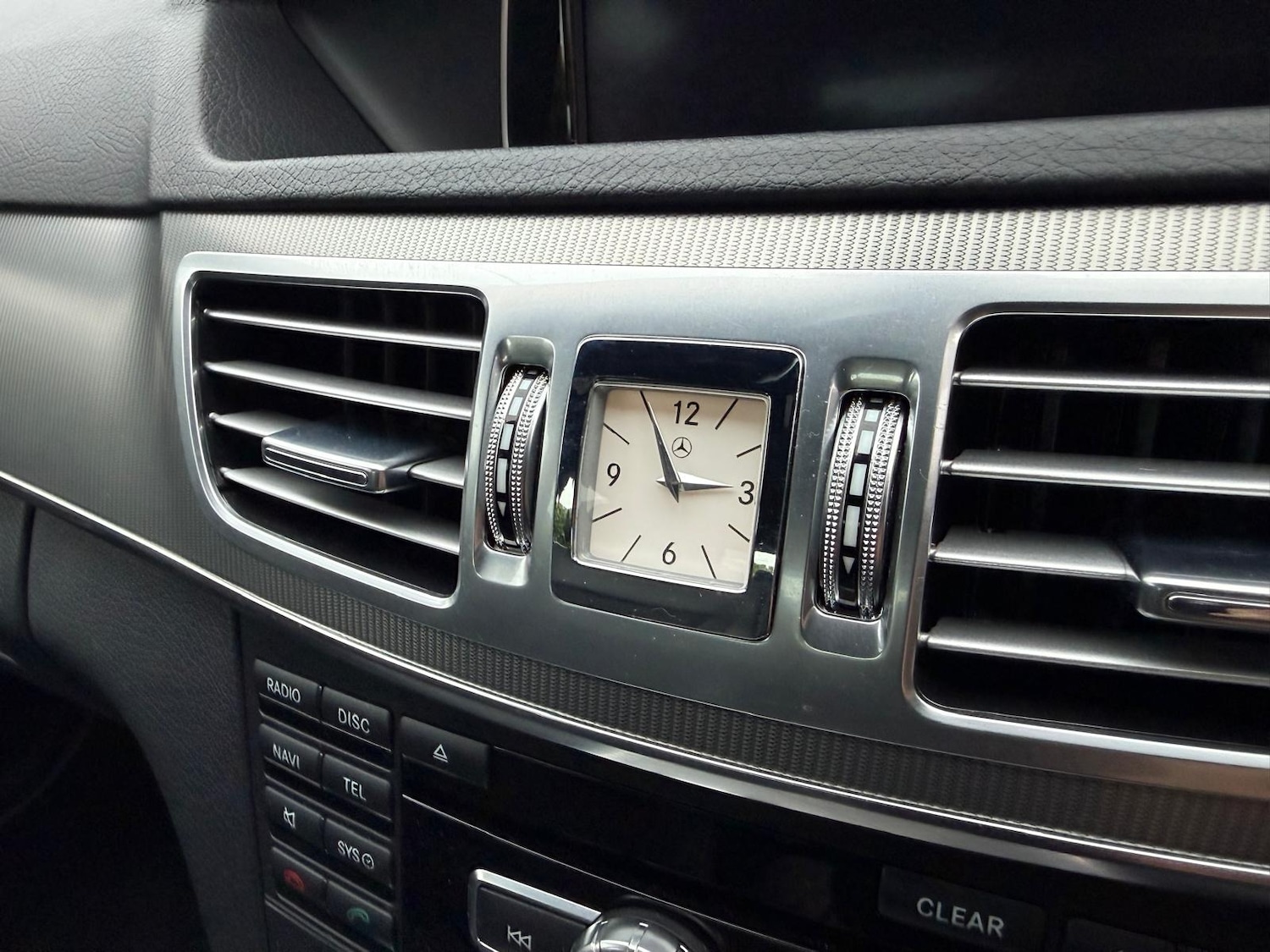 Used Mercedes-Benz E Class 2013 for sale - 77149557: Photo 16