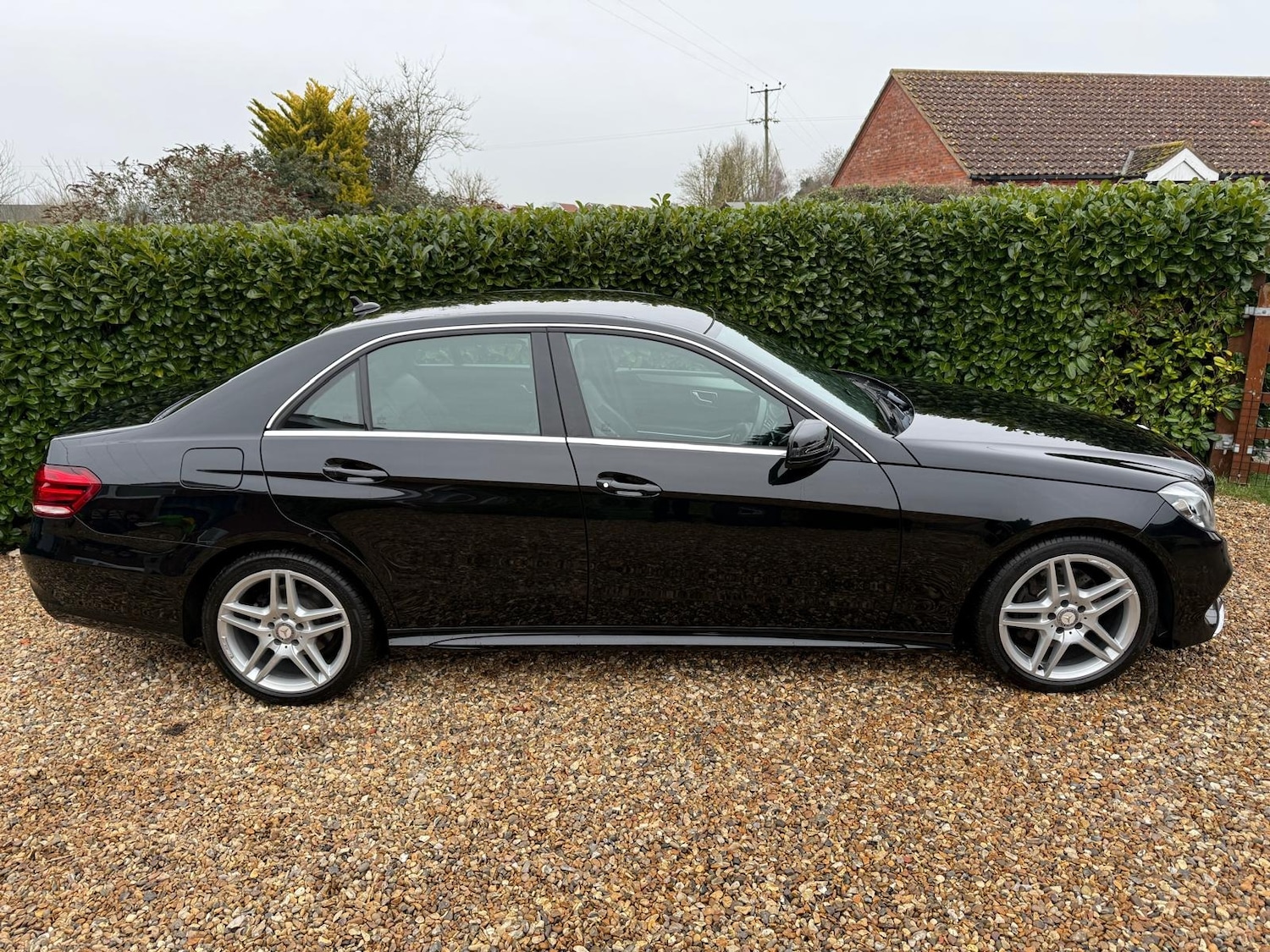 Used Mercedes-Benz E Class 2013 for sale - 77149557: Photo 3