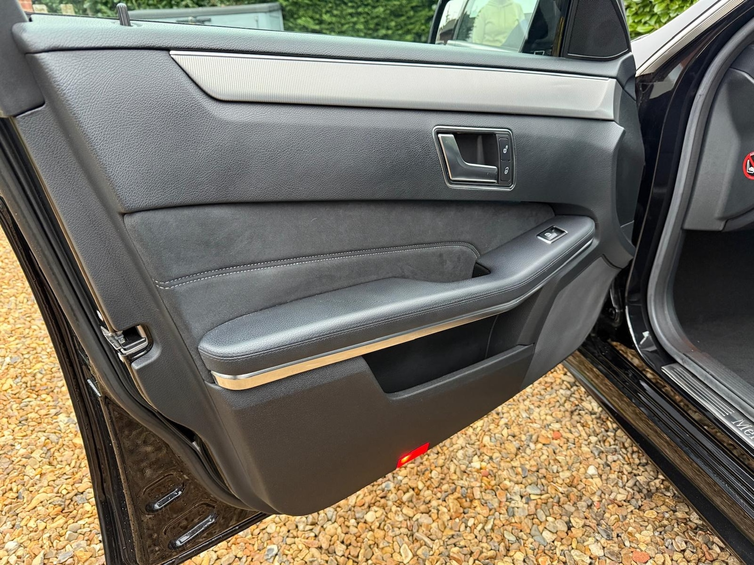 Used Mercedes-Benz E Class 2013 for sale - 77149557: Photo 30