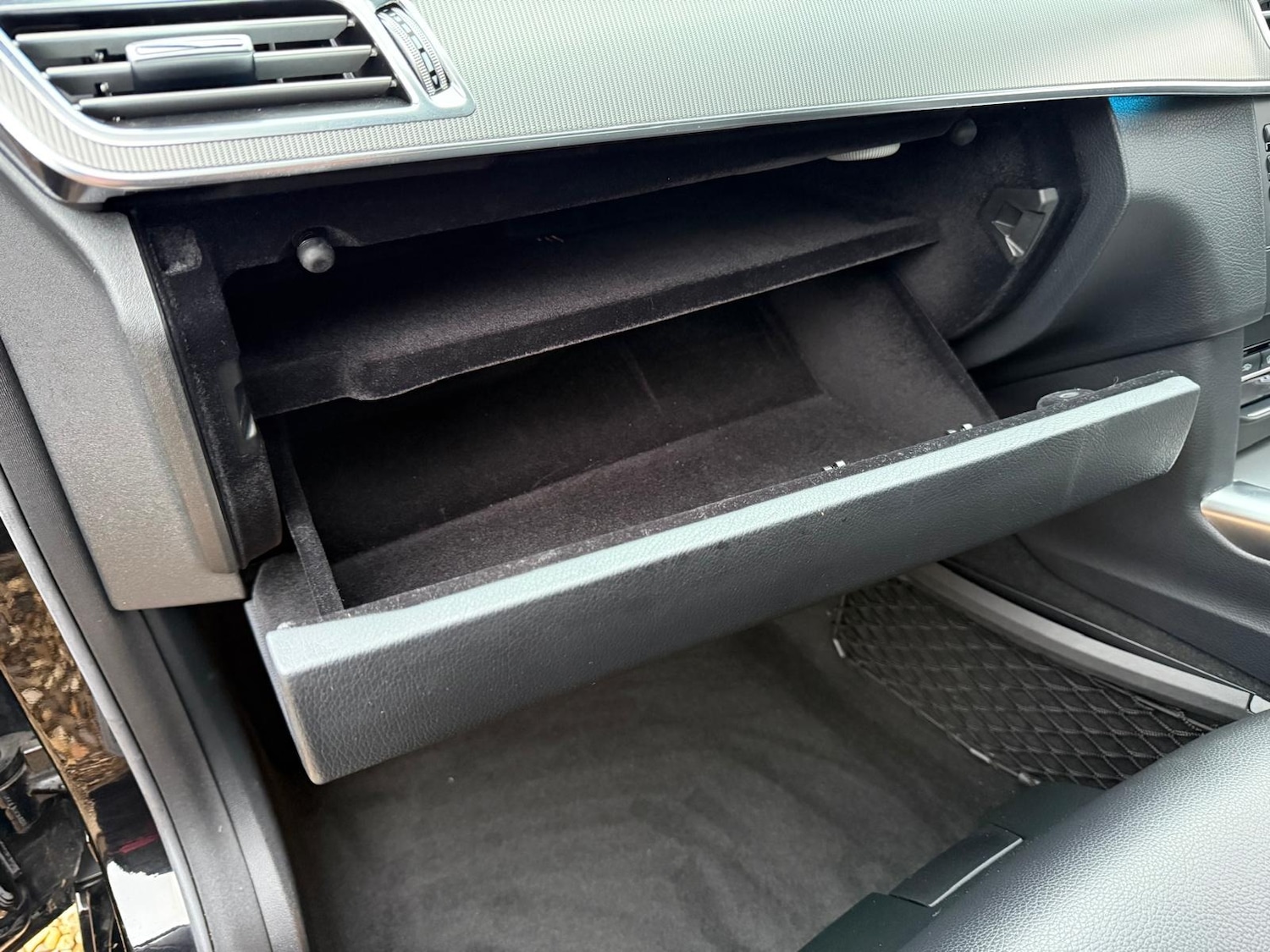 Used Mercedes-Benz E Class 2013 for sale - 77149557: Photo 33