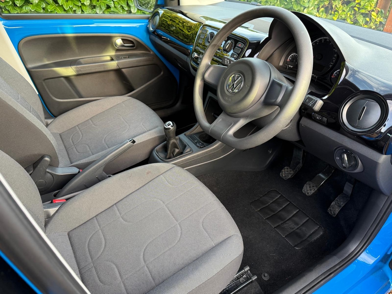 Used Volkswagen up! 2015 for sale - 77179702: Photo 14