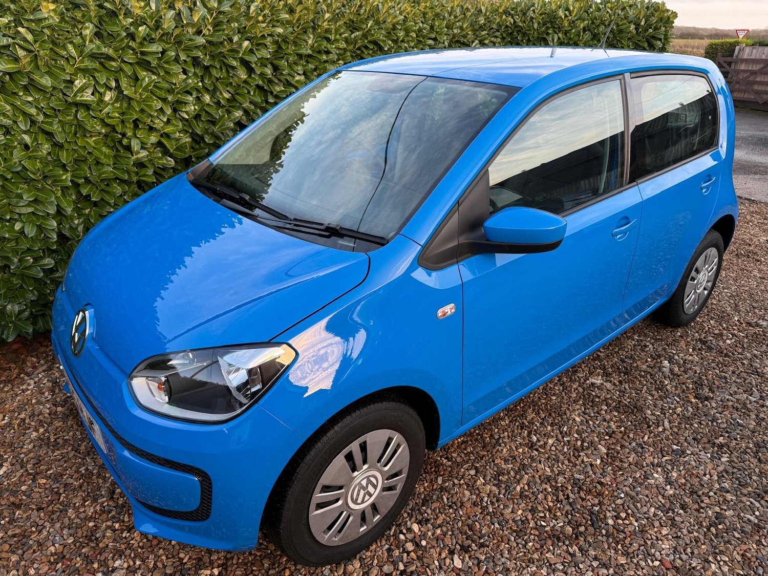 Used Volkswagen up! 2015 for sale - 77179702: Photo 2
