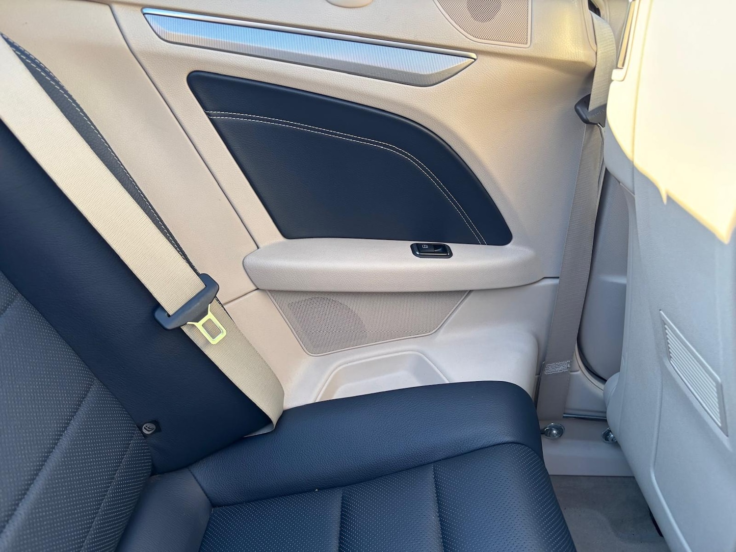 Used Mercedes-Benz E Class 2014 for sale - 77845079: Photo 19