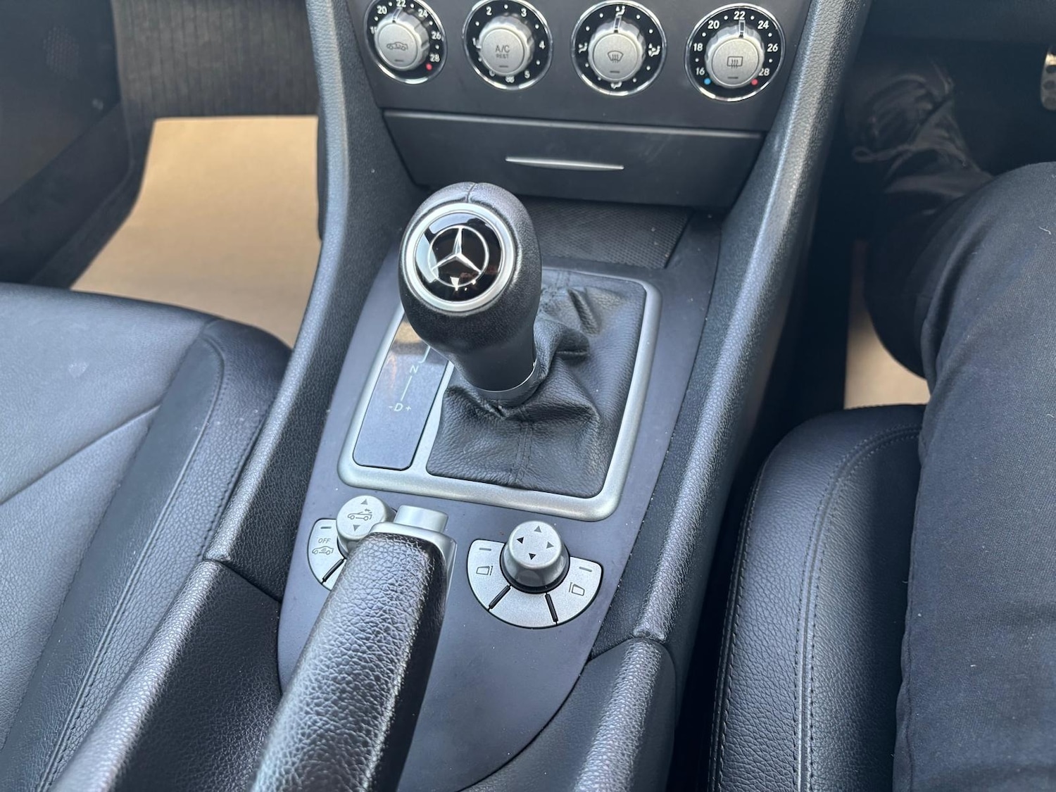 Used Mercedes-Benz SLK 2006 for sale - 77435871: Photo 19