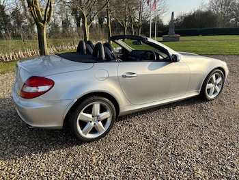 Mercedes-Benz SLK feature image