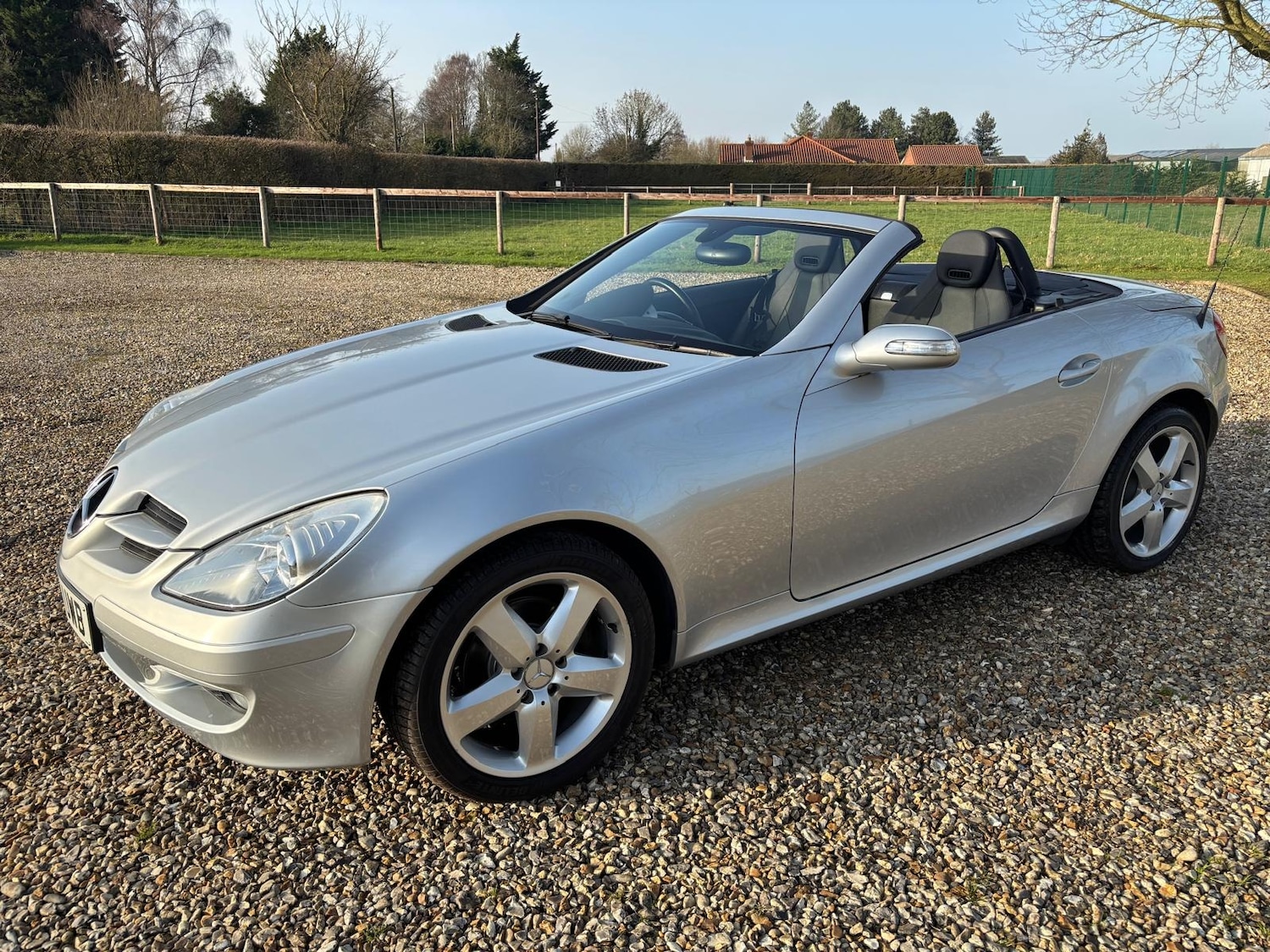 Used Mercedes-Benz SLK 2006 for sale - 77435871: Photo 2